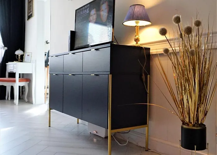 Jaworski Apart'S - Apartament Premium Z Balkonem 40M2 - Self Check In 24H -Bezkontaktowo Sam Sie Meldujesz I Wymeldowujesz Przez 24H - Do Rynku 7Min! * Wrocław