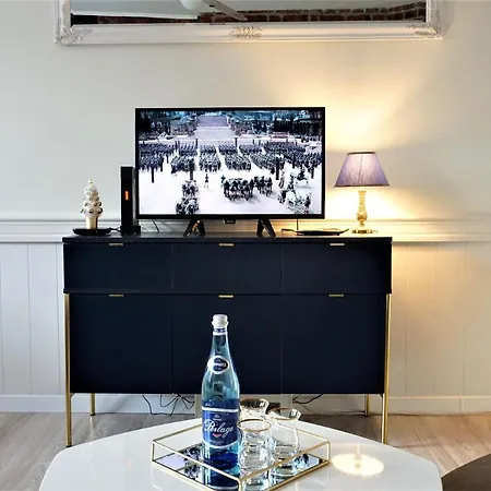Apartament Jaworski Apart's - Premium 40m2 - Self Check In 24h Natychmiastowe -bezkontaktowe Samodzielne Zameldowanie Przez 24h - Do Rynku 7min!-fv
