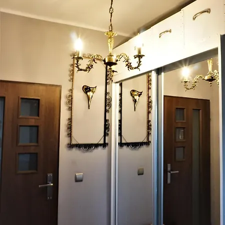 Apartament Jaworski Apart's - Premium 40m2 - Self Check In 24h Natychmiastowe -bezkontaktowe Samodzielne Zameldowanie Przez 24h - Do Rynku 7min!-fv